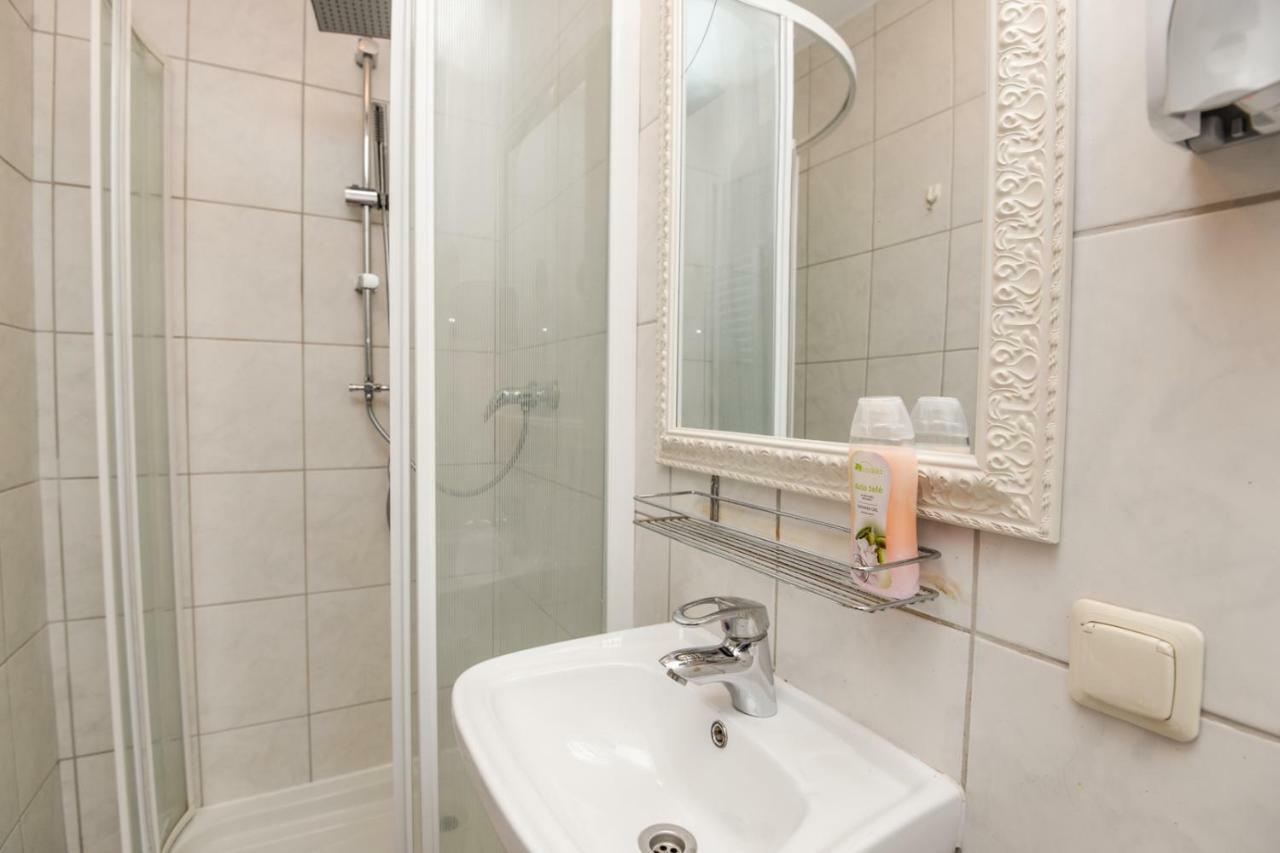 Columba Livia Guesthouse Palanga Ngoại thất bức ảnh