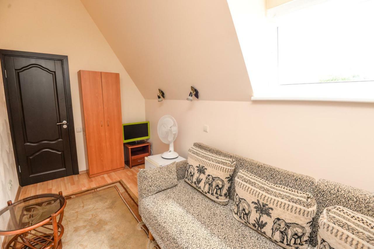 Columba Livia Guesthouse Palanga Ngoại thất bức ảnh